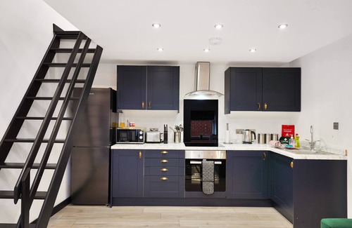 Castleford Apartment | 30% off! New York Living in Yorkshire - Sleeps 4