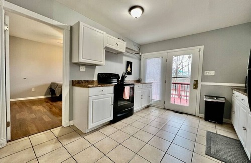 Springboro Apartment | 30 Royal #2 · Comfortable Two Bedroom on Royal in Springboro