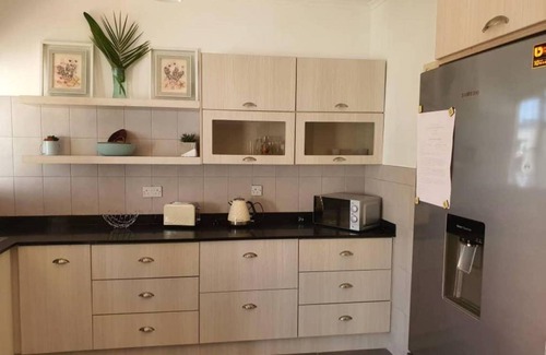 Bulawayo Apartment | 300 m² Apartment ∙ 3 bedrooms ∙ 6 guests
