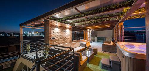 Terezvaros Apartment | 300 m² Apartment ∙ 6 bedrooms ∙ 16 guests