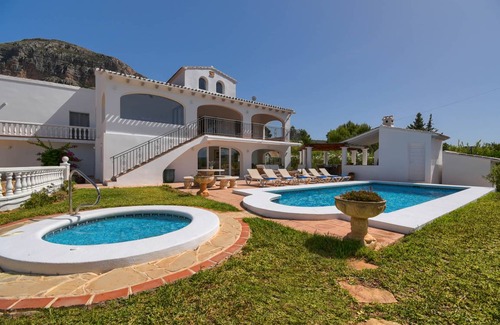 Montgo de Toscamar House | 300 m² House ∙ 3 bedrooms ∙ 6 guests