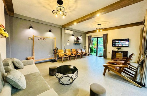 Soc Son House | 300 m² House ∙ 4 bedrooms ∙ 30 guests