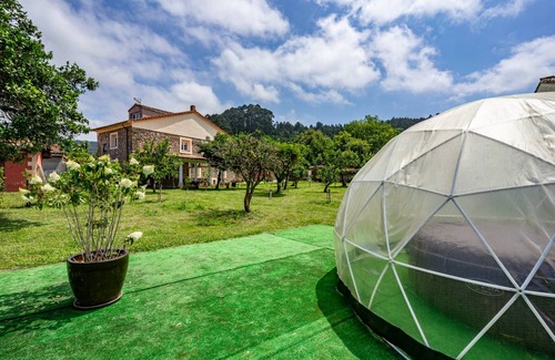 Novales House | 300 m² House ∙ 5 bedrooms ∙ 10 guests