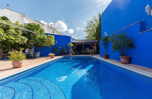 Illora House | 300 m² House ∙ 6 bedrooms ∙ 13 guests