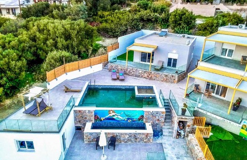 Koutsounari House | 300 m² House ∙ 8 bedrooms ∙ 20 guests