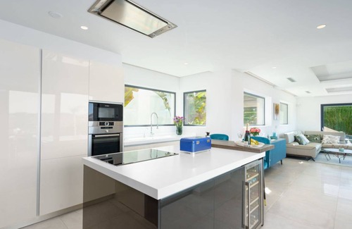 Cansalades Villa | 300 m² Villa ∙ 1 bedroom ∙ 8 guests