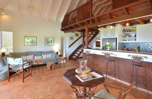 Vitet Villa | 300 m² Villa ∙ 1 bedroom ∙ 2 guests