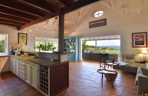 Vitet Villa | 300 m² Villa ∙ 1 bedroom ∙ 2 guests
