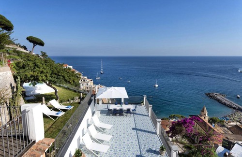Amalfi Villa | 300 m² Villa ∙ 4 bedrooms ∙ 8 guests
