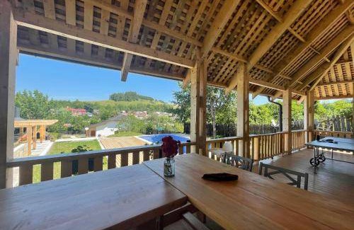 Dragosloveni Villa | 300 m² Villa ∙ 4 bedrooms ∙ 12 guests