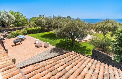 Milo Villa | 300 m² Villa ∙ 6 bedrooms ∙ 12 guests