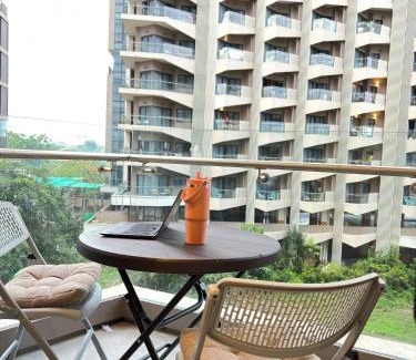 Maribago Apartment | 300 Mbps WiFi , Netflix , Coffee machine , Tambuli