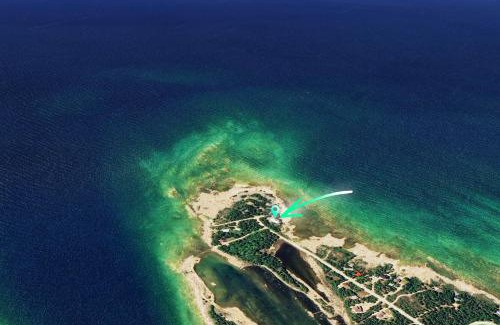 Northern Bruce Peninsula House | 300ft Modern Luxury Lakefront Hot Tub Steam Bath