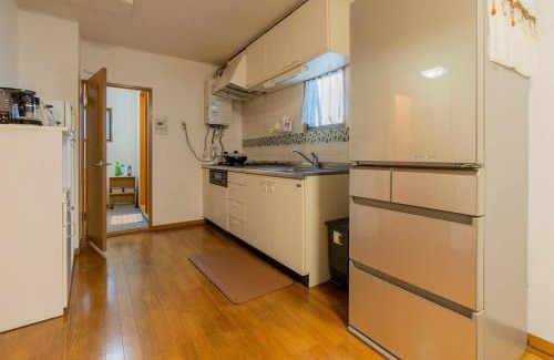 Sakura Apartment | 301号室貸切！2DK/京成佐倉駅徒歩3分・電車成田空港20分・京成上野直結！厨房/風呂/畳/4名