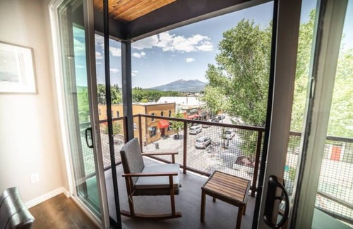 Southside Apartment | 301The Lofts, by Flagtown, 2 bed 2 bath
