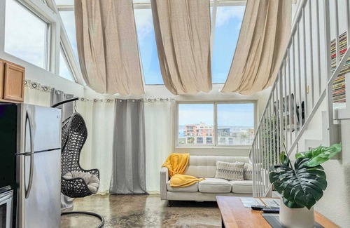 Bankers Hill Apartment | 303/C Little Italy double balcony Loft/Parking