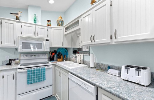 Port Isabel House | 307 Long Island Village