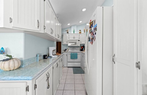 Port Isabel House | 307 Long Island Village