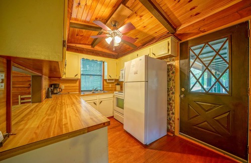 Wilburn Cabin | 310 Feet of Little Red River. Trout Fishing World Renown!