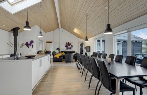 Høruphav House | 315 m² House ∙ 8 bedrooms ∙ 20 guests