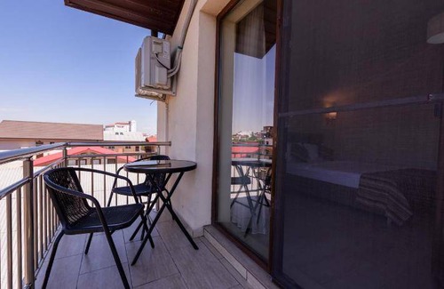 Mamaia-Sat Bed & Breakfast | 32 m² Bed and breakfast ∙ 4 guests