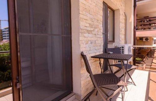 Mamaia-Sat Bed & Breakfast | 32 m² Bed and breakfast ∙ 4 guests