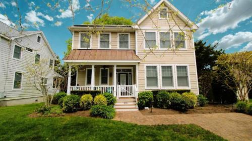 Cape May Point House | 320 Knox Avenue, Cape May Point