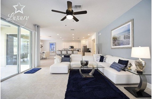 Beach District House | 323 m² House ∙ 6 bedrooms ∙ 12 guests