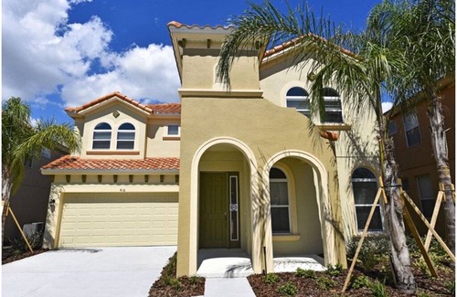 Beach District House | 323 m² House ∙ 6 bedrooms ∙ 12 guests