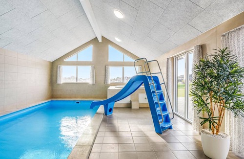 Mommark Strand House | 325 m² House ∙ 10 bedrooms ∙ 24 guests
