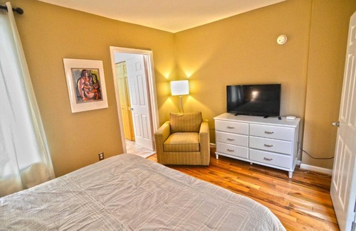 Georgetown House | 3254 Northwest Townhome #1056 Townhouse