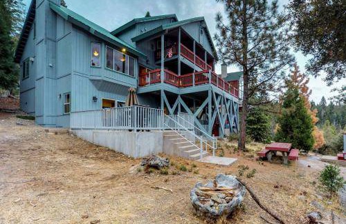 Shaver Lake House | 328 m² House ∙ 4 bedrooms ∙ 10 guests