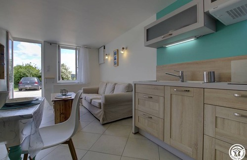 Chaztillon-la-Palud House | 33 m² Gîte ∙ 1 bedroom ∙ 3 guests