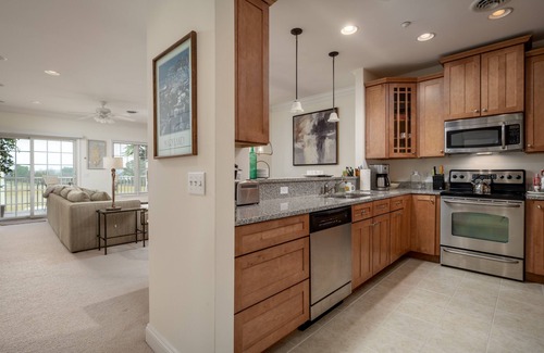 Long Neck Condo | ~33580 Windswept Unit 4203 - 2nd floor Peninsula condo - close to amenities!
