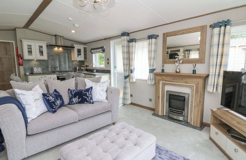 Llanarth Cottage | 34 THE BEAUMONT, pet friendly, with a garden in Llanarth
