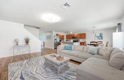 Pelican House | 3400sqft! - Lovely Kitchen - Heated Pool