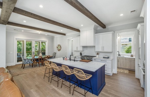 Vanderhorst Plantation House | 343 Governors: Lovely 4BR Home, Private Pool, Golf View, Beach Gear/Bike Credit