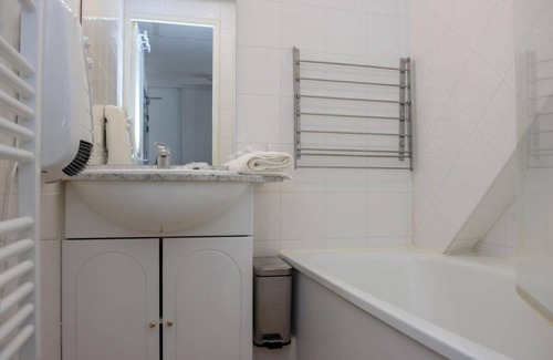 Besse-et-Saint-Anastaise Apartment | 35 m² Apartment ∙ 1 bedroom ∙ 4 guests