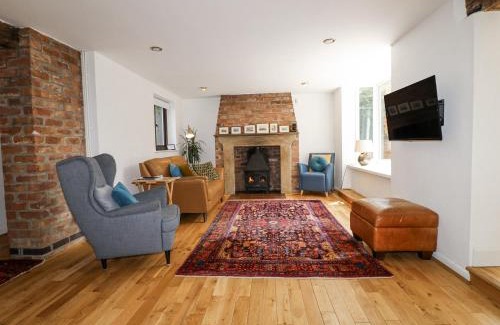 Gunthorpe House | 35 Main Street