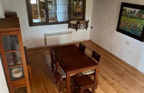 Santa Eulalia de Roncana House | 350 m² House ∙ 7 bedrooms ∙ 16 guests