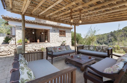 Els Hostalets de Pierola House | 350 m² House ∙ 6 bedrooms ∙ 16 guests