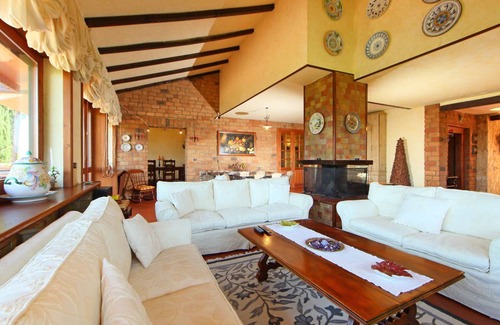 Monte Compatri Villa | 350 m² Villa ∙ 1 bedroom ∙ 10 guests