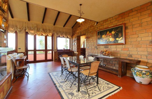 Monte Compatri Villa | 350 m² Villa ∙ 1 bedroom ∙ 10 guests