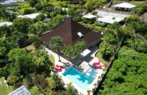 Nunue Villa | 350 m² Villa ∙ 3 bedrooms ∙ 6 guests