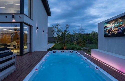 Tuchomerice Villa | 350 m² Villa ∙ 4 bedrooms ∙ 9 guests