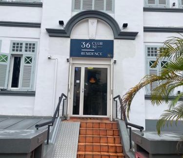 Chinatown Apartment | 36 club st residence