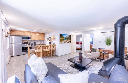 North Park City Condo | * 36-Hour Flash Sale* Epic Powder Alert – Book Now!