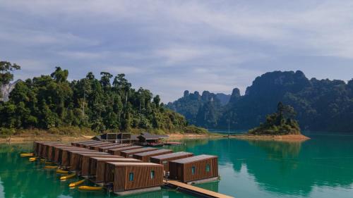 Ban Ta Khun Resort | 360 issara Floating Resort