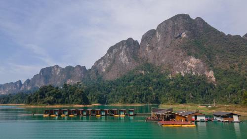 Ban Ta Khun Resort | 360 issara Floating Resort