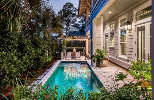WaterSound Beach House | 369 m² House ∙ 6 bedrooms ∙ 14 guests